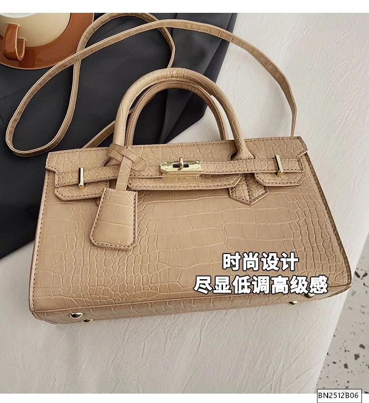 TÚI DA PU THỜI TRANG DẬP VÂN CÁ SẤU