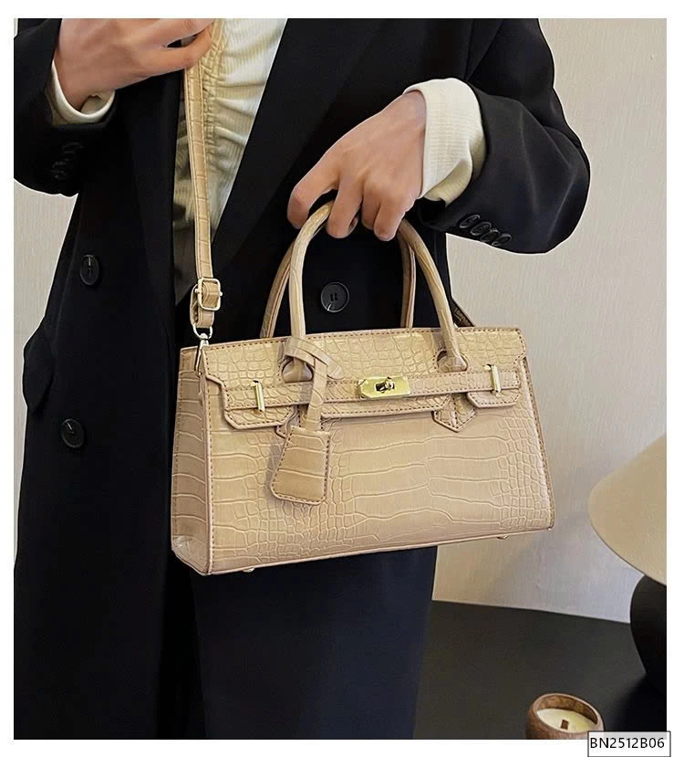 TÚI DA PU THỜI TRANG DẬP VÂN CÁ SẤU