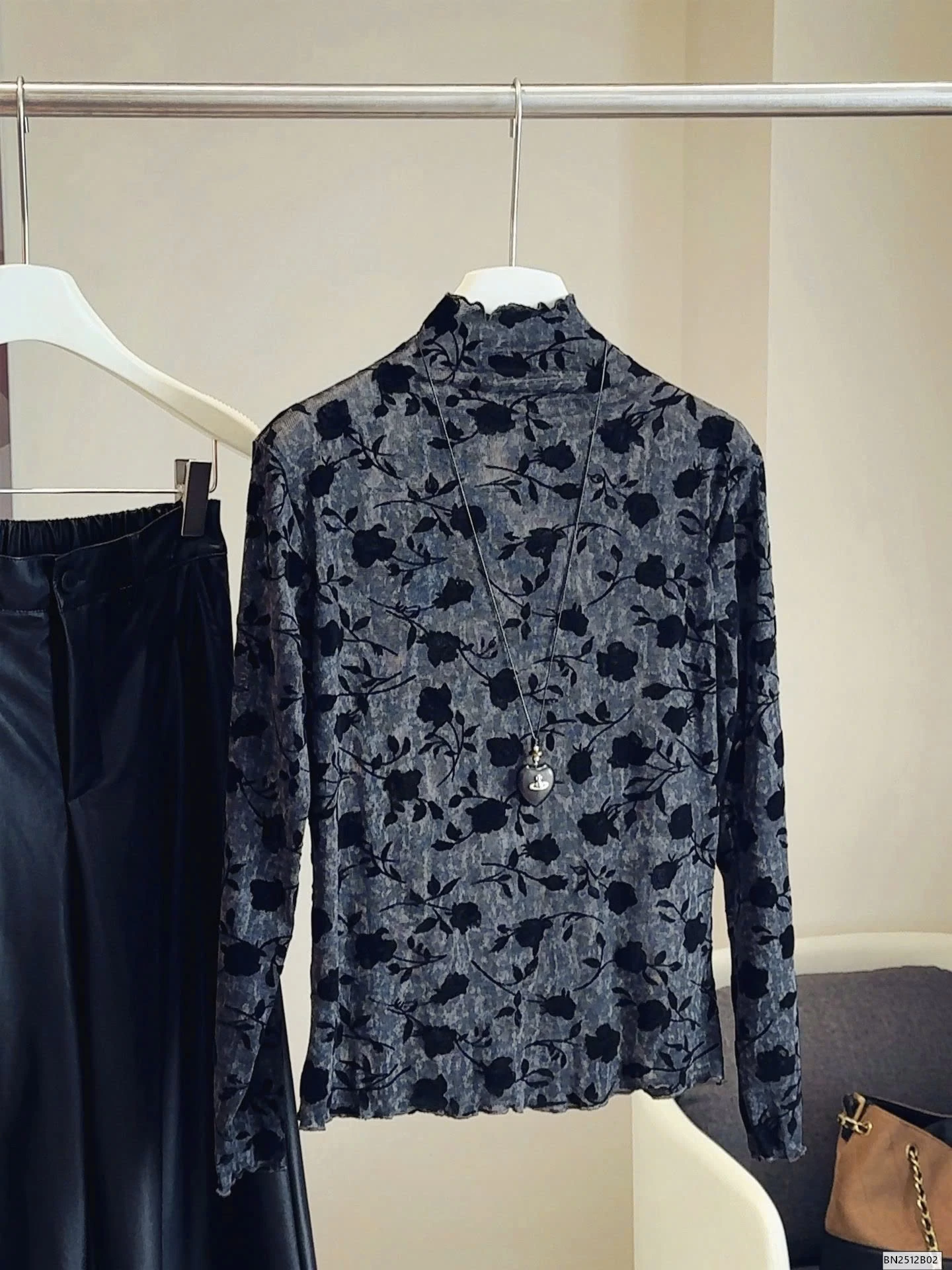 ÁO THUN HOA GIỮ NHIỆT CAO CỔ