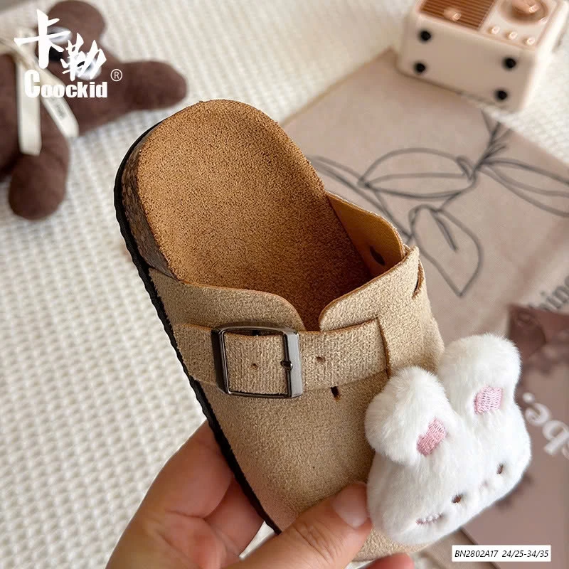 SỤC GIẢ DA LỘN GẮN STICKER