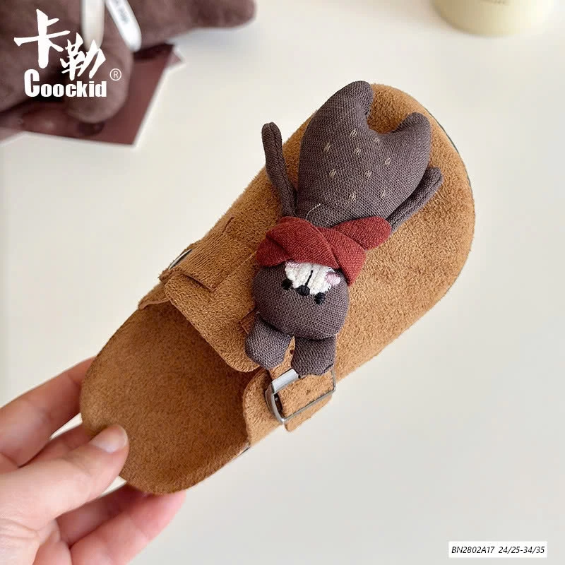 SỤC GIẢ DA LỘN GẮN STICKER