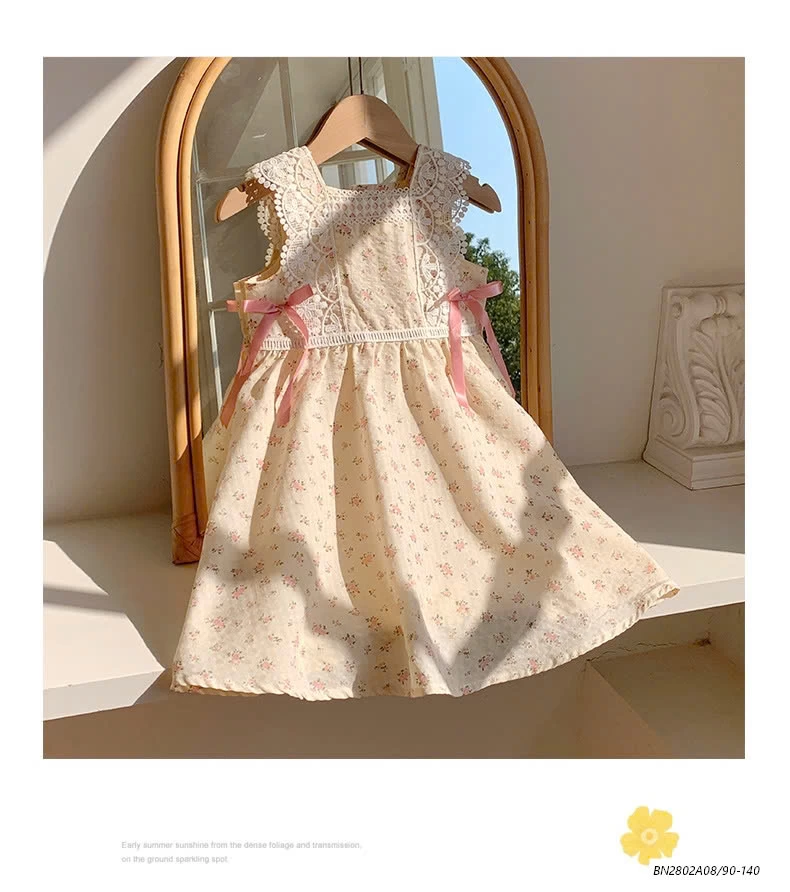 ĐẦM HOA NHÍ PHỐI VIỀN REN