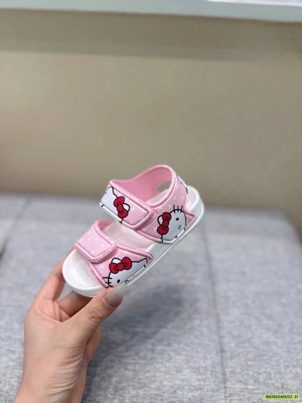 SANDAL SIÊU NHẸ KITTY