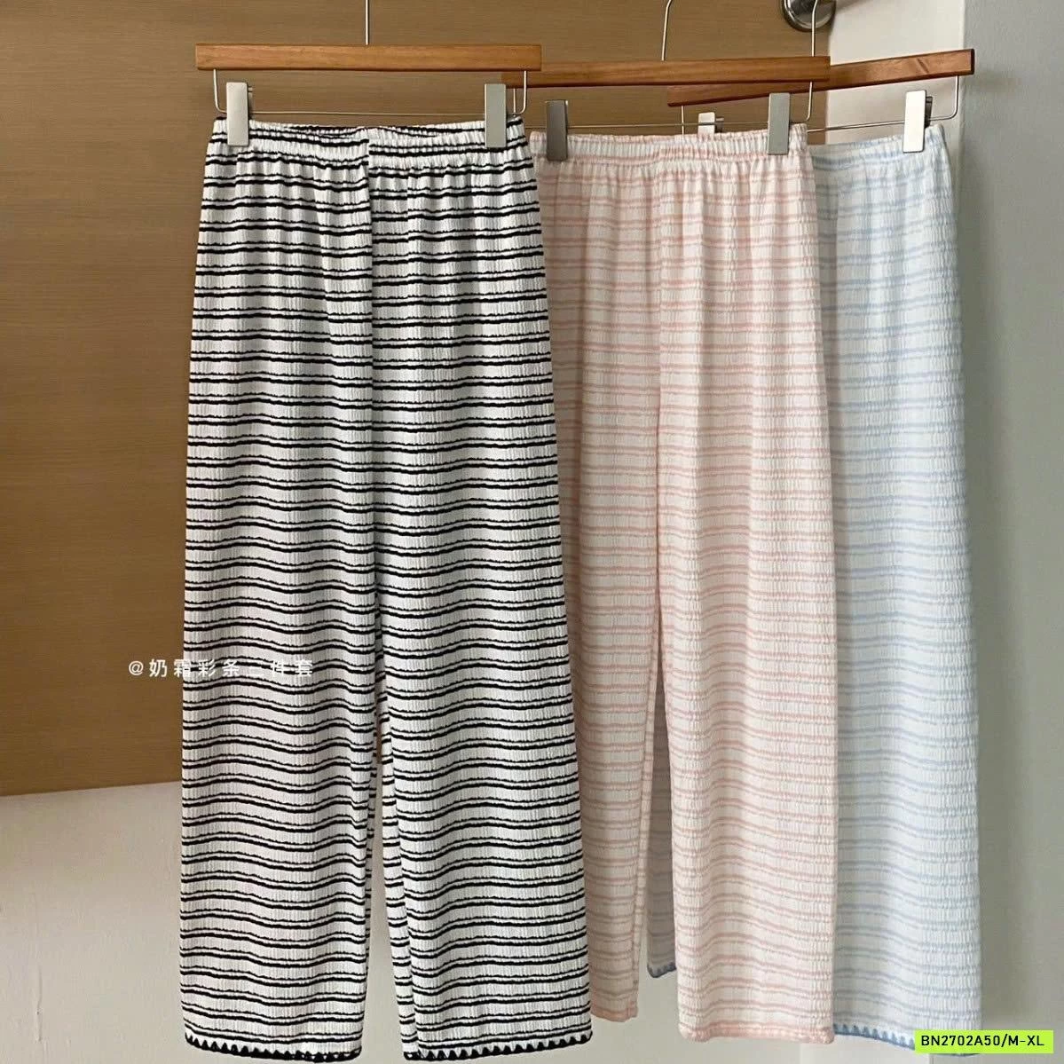 BỘ NGỦ NỮ KẺ 3 CHI TIẾT