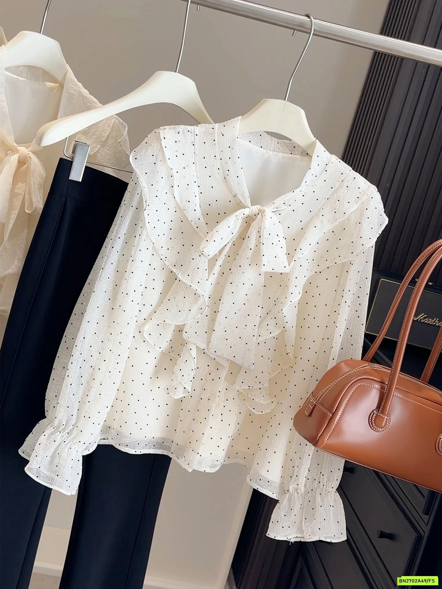 SƠ MI BÈO CÔNG SỞ ANNA