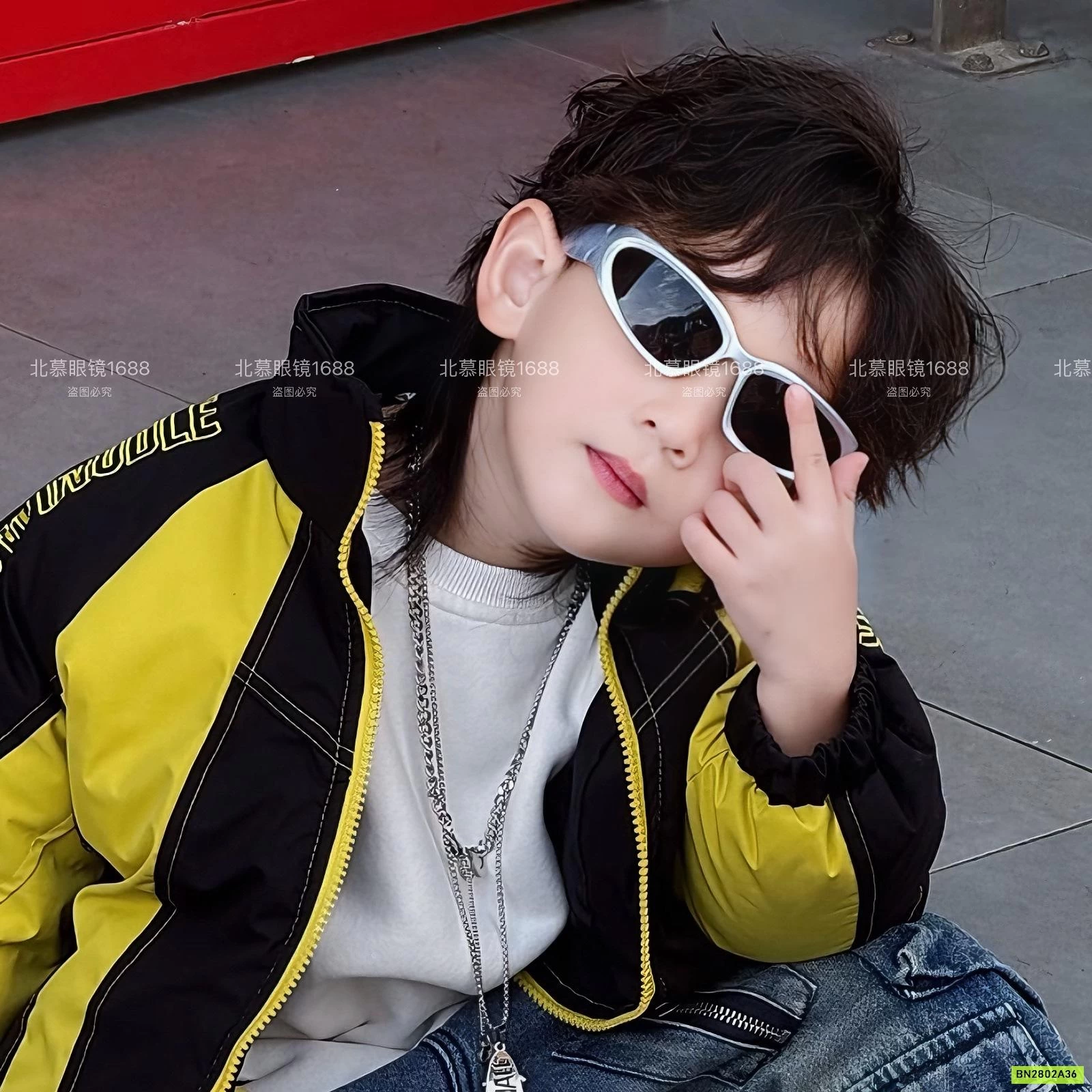 KÍNH THỜI TRANG CÁ TÍNH