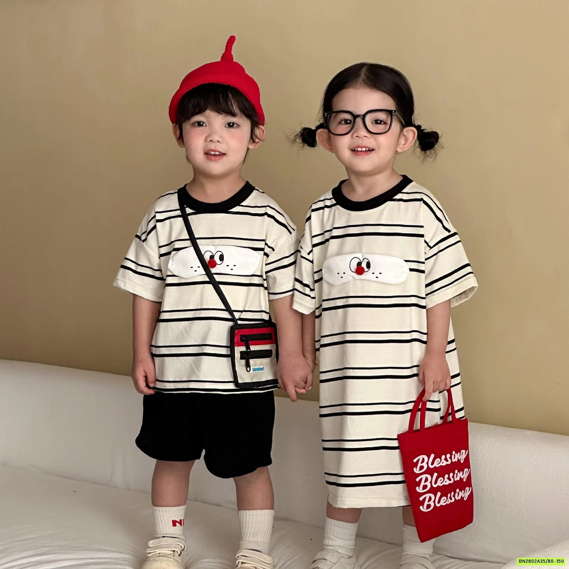 COUPLE CÚN KẺ NGANG