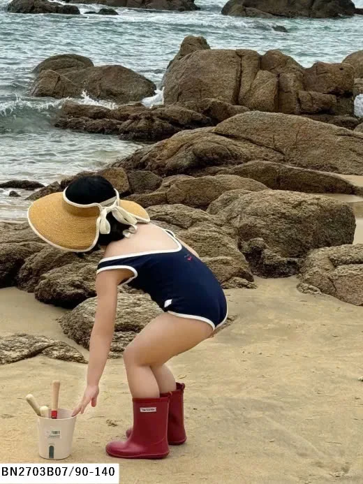 SUIT BƠI CHO BÉ GÁI