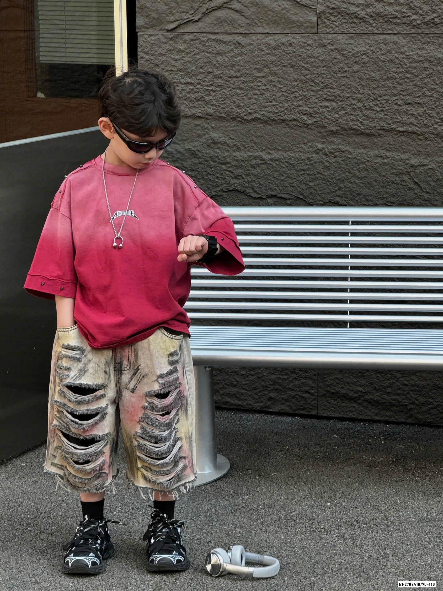 ÁO THUN ĐỎ LOANG