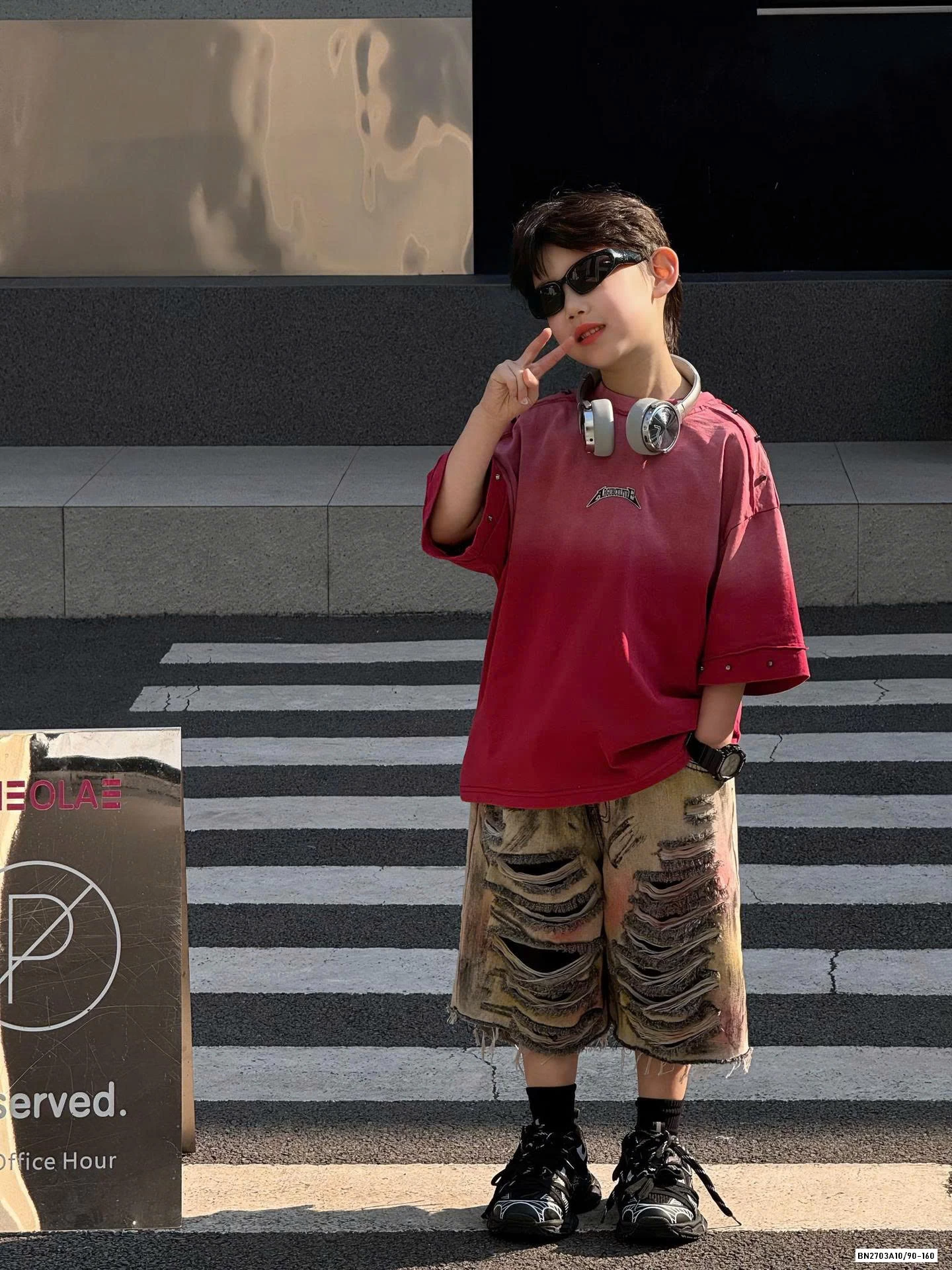 ÁO THUN ĐỎ LOANG