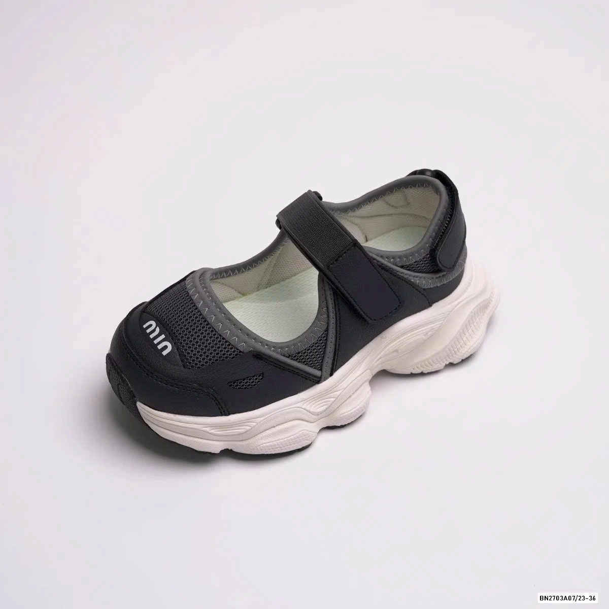 SANDAL GIẢ GIÀY THỂ THAO ĐẾ BÁNH MỲ