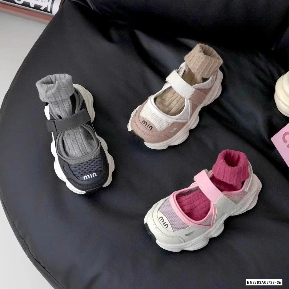 SANDAL GIẢ GIÀY THỂ THAO ĐẾ BÁNH MỲ