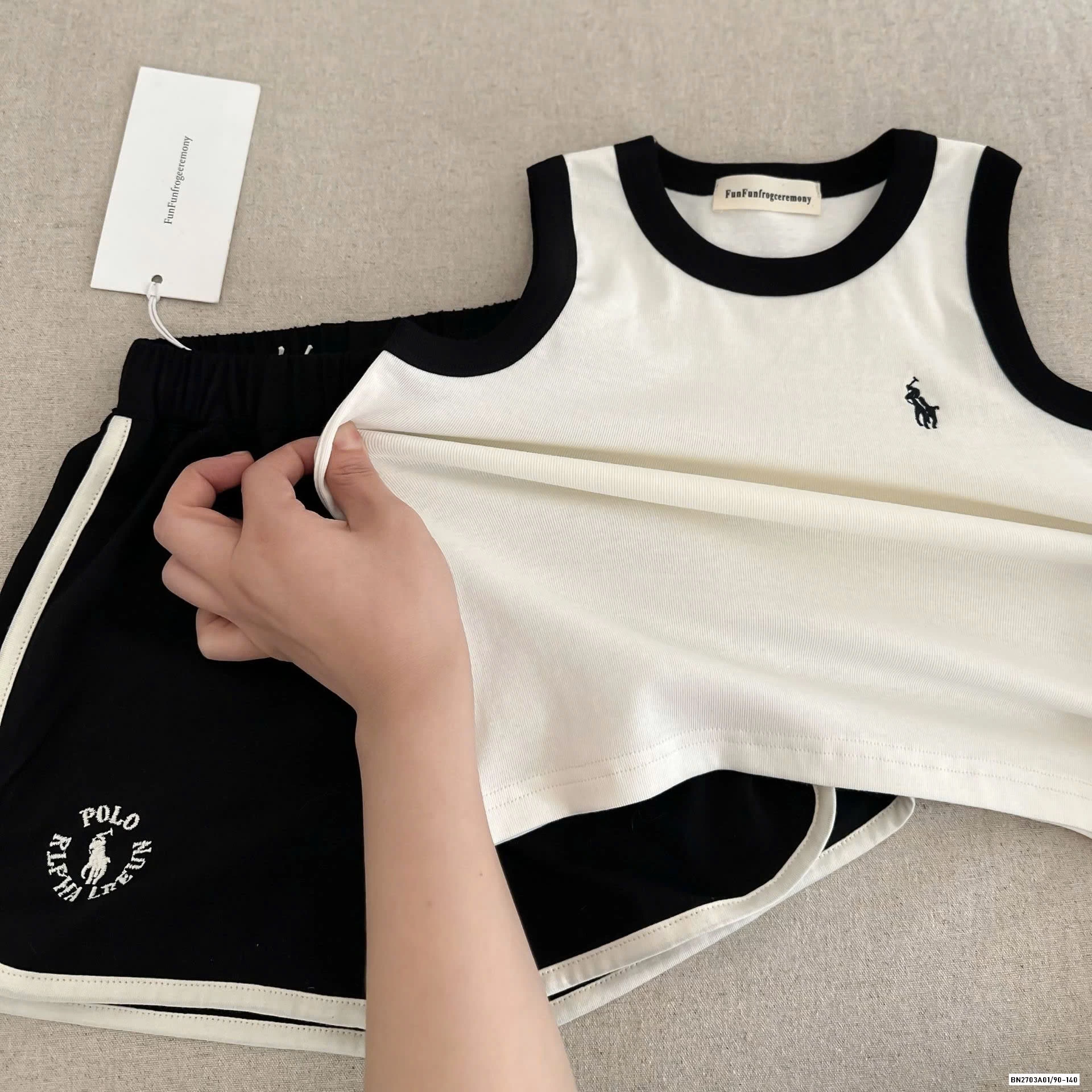 BỘ SÁT NÁCH THỂ THAO THEU LOGO mmGGbaby