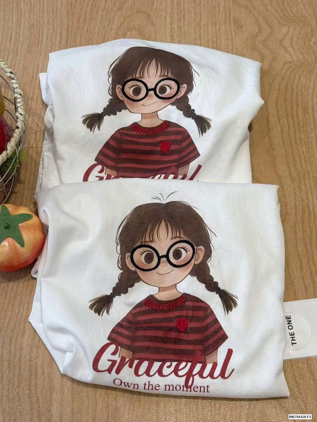 ÁO THUN IN HÌNH BÉ GÁI