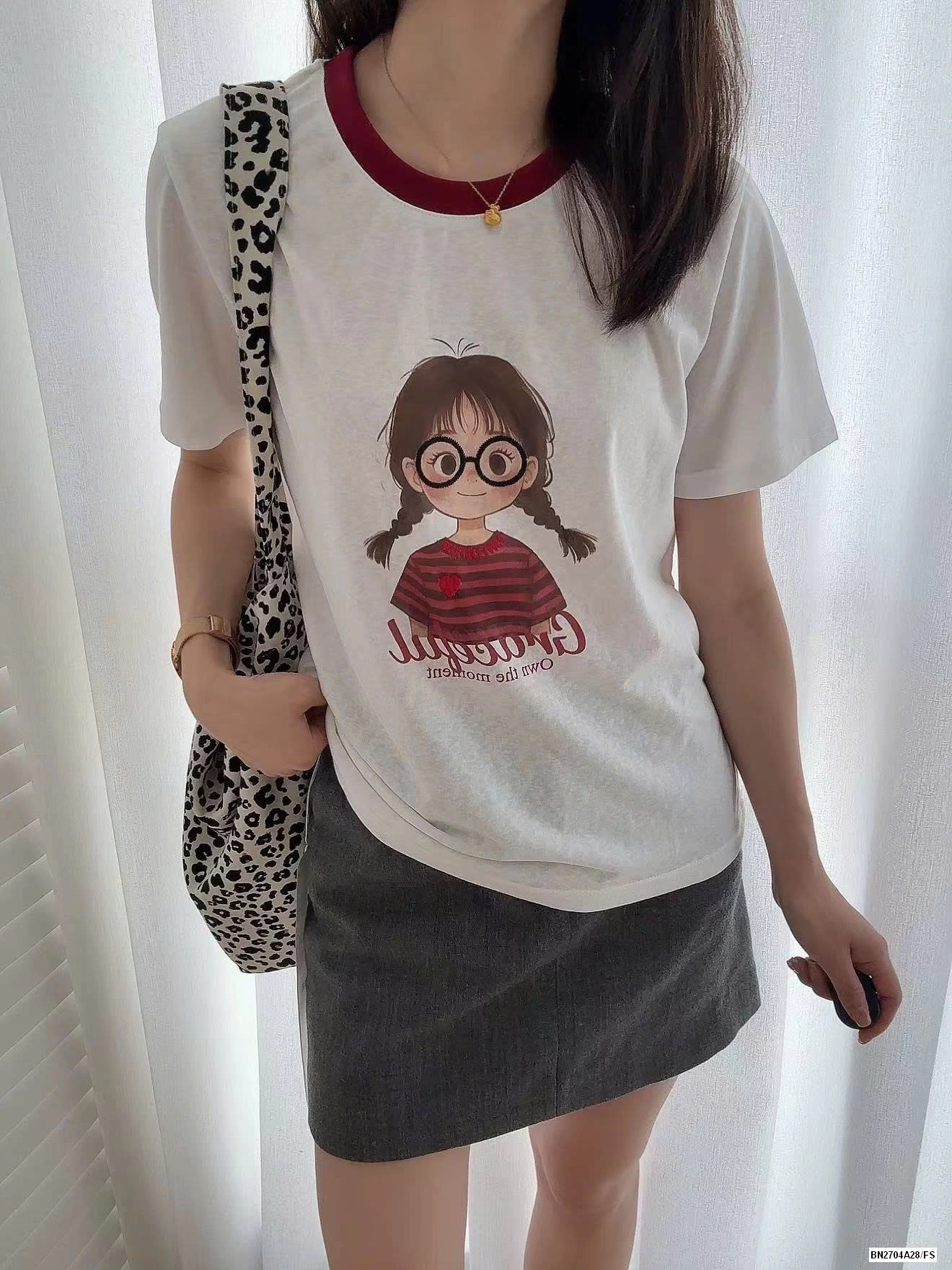 ÁO THUN IN HÌNH BÉ GÁI