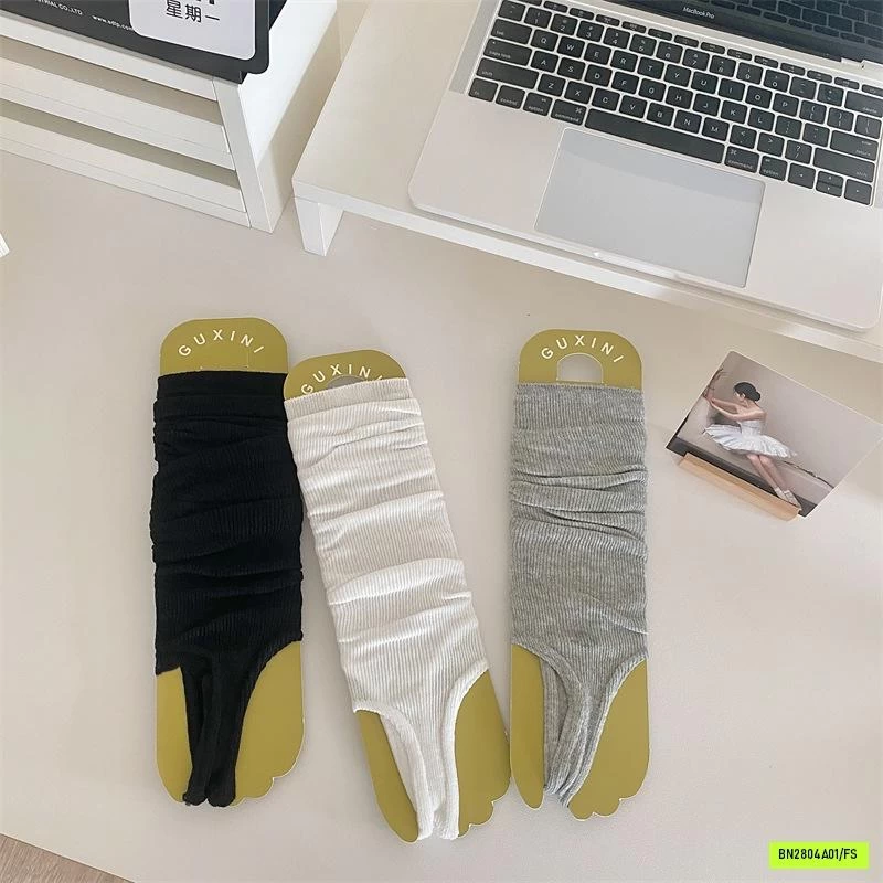 TẤT GIẤY XỎ NGÓN