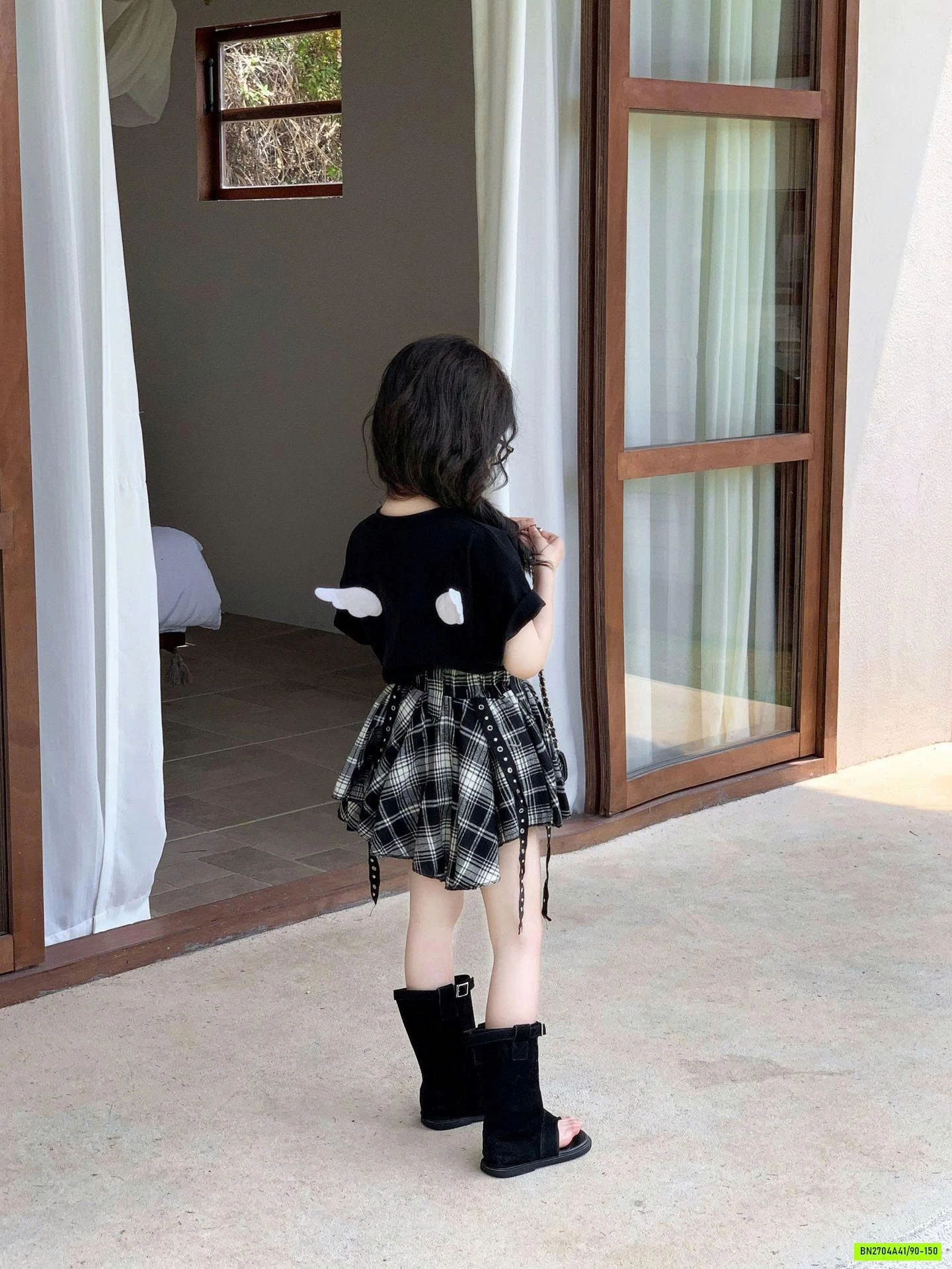 ÁO ĐEN MIX CV CARO