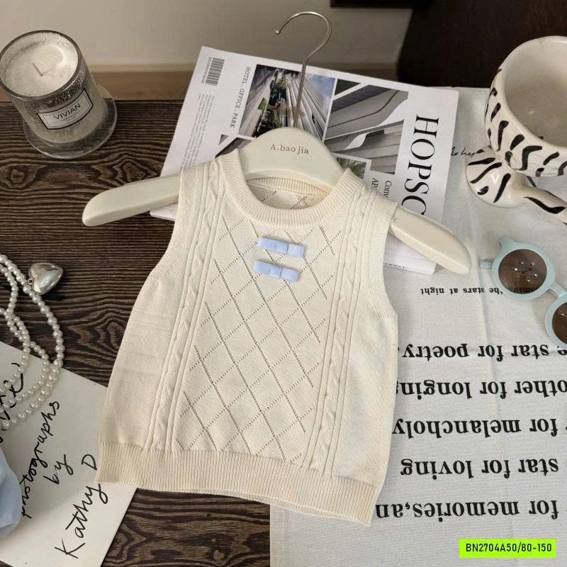 MONTGHI CỔ NƠ MIX QUẦN BÍ