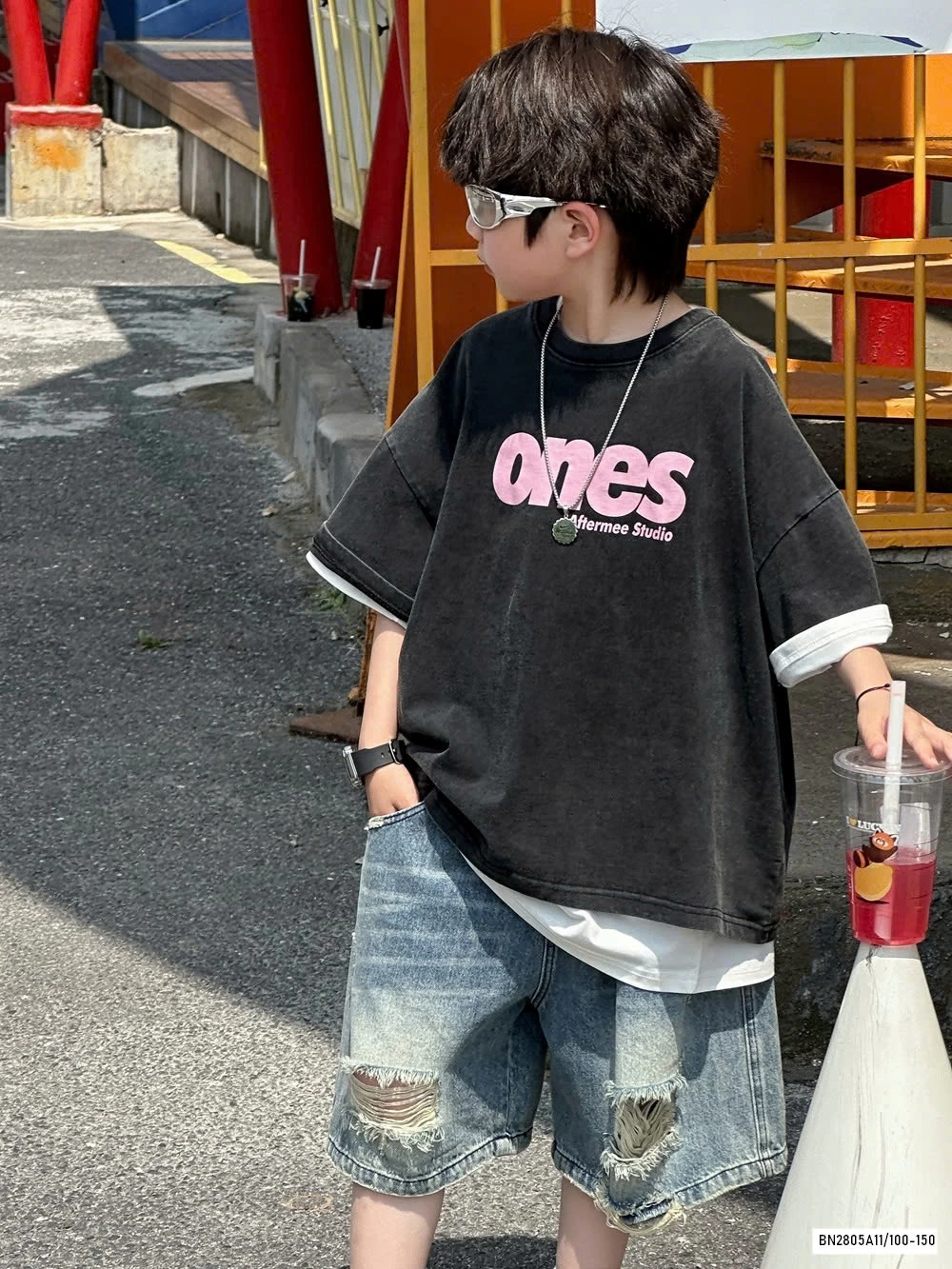 ÁO ĐEN O.N.E.S MIX JEANS RÁCH