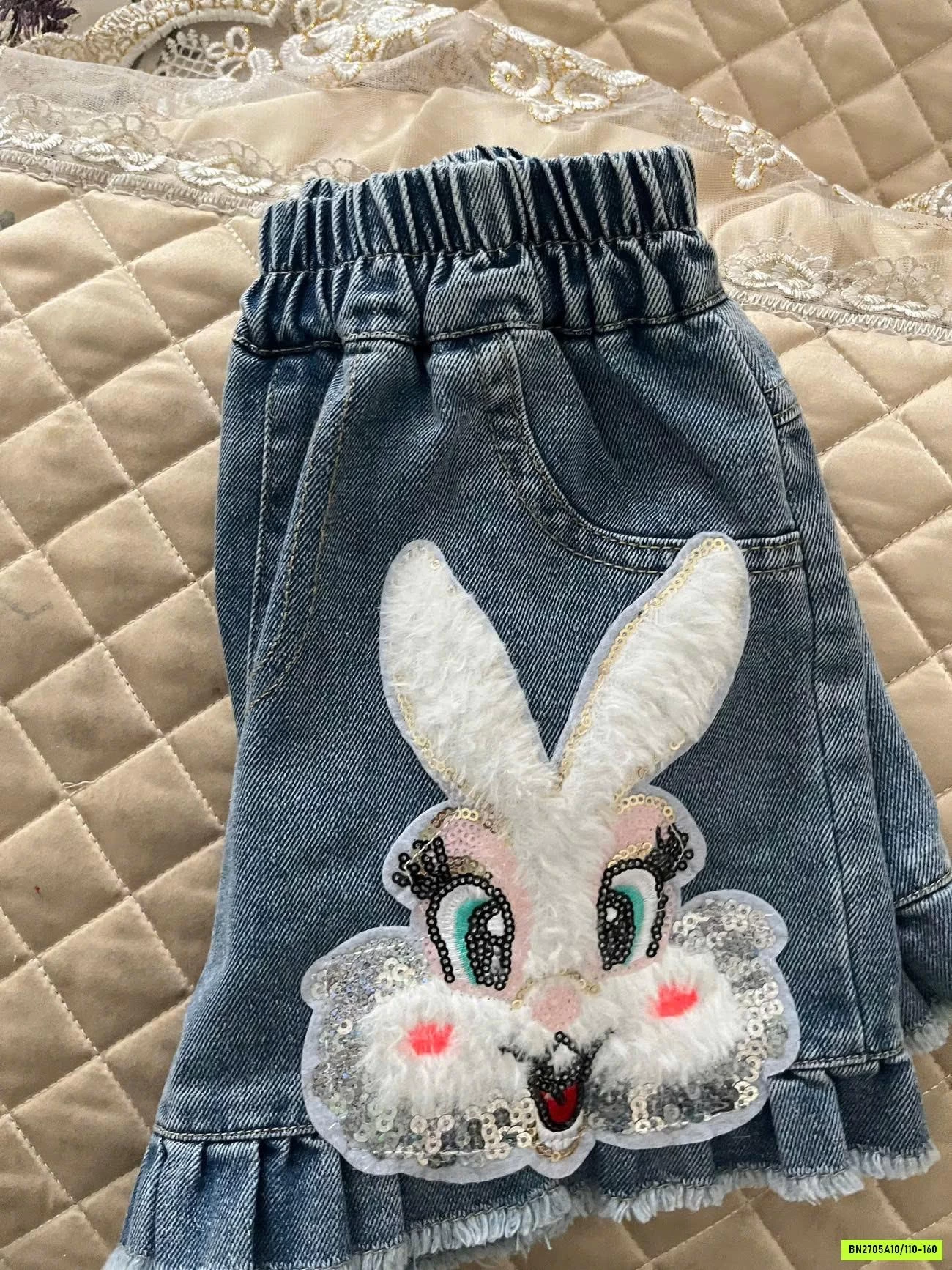 QUẦN SHORT JEANS BÉ GÁI