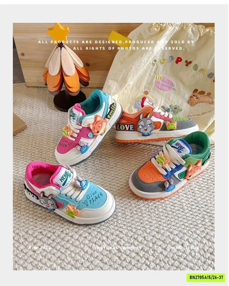 GIÀY THỂ THAO GẮN STICKER ZOOTOPIA