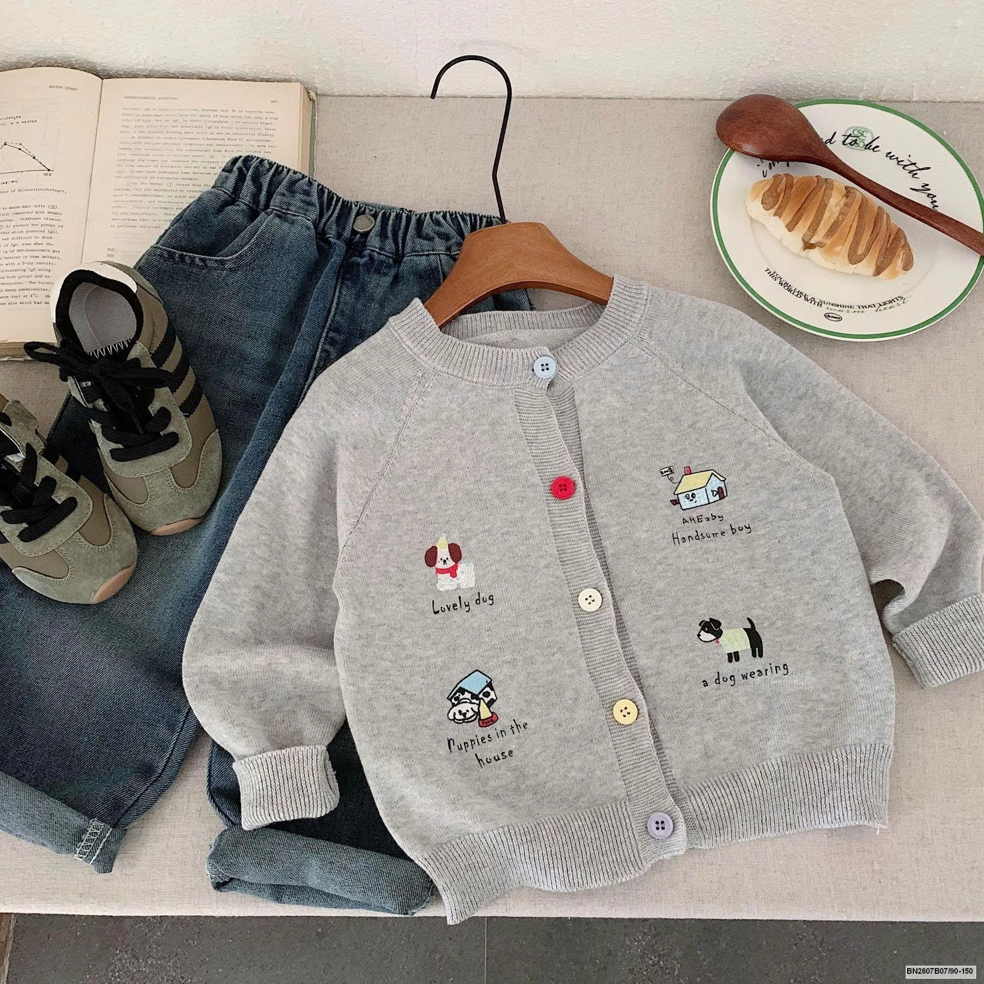 ÁO LEN HÌNH NGÔI NHÀ