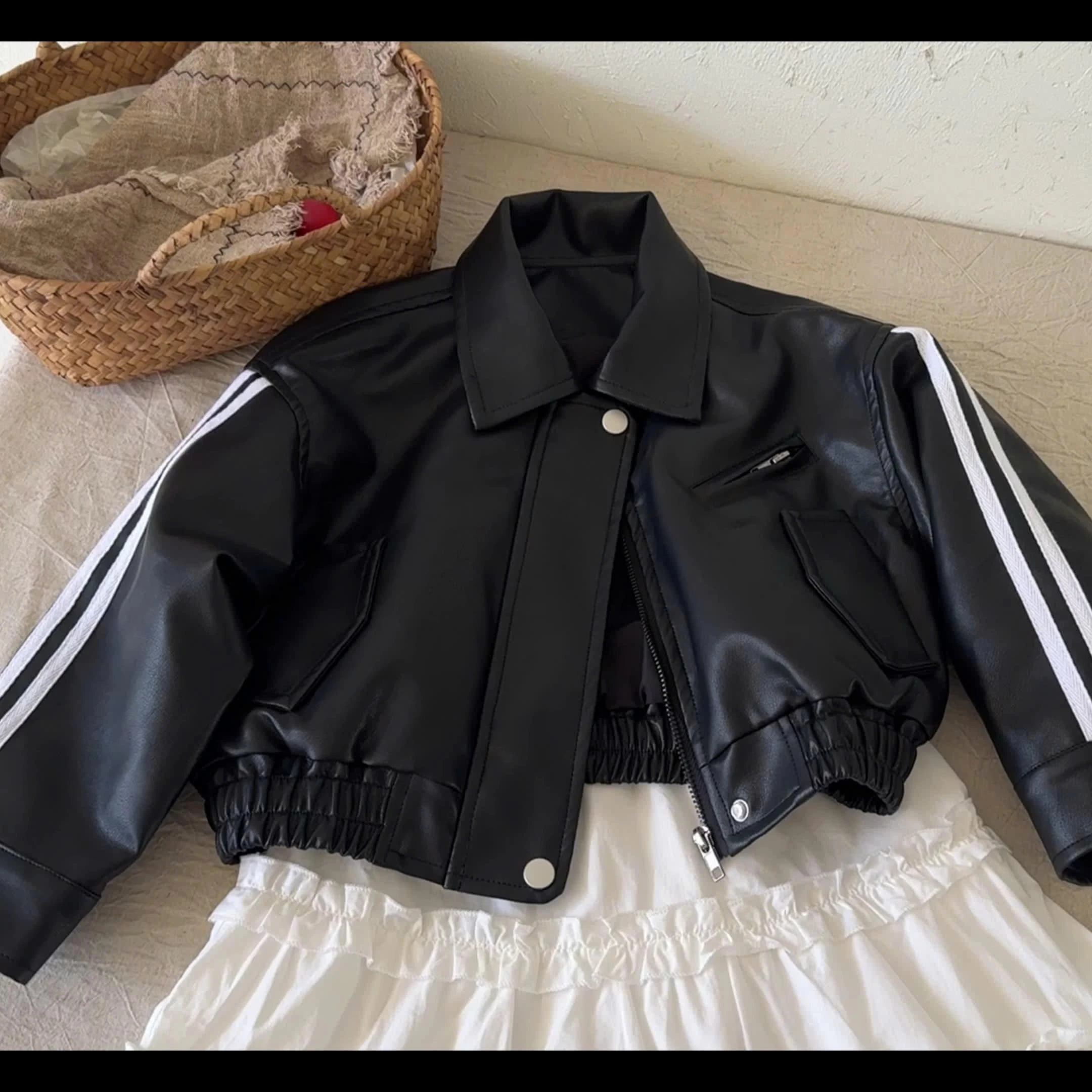 Áo khoác da pu dáng bomber cho bé