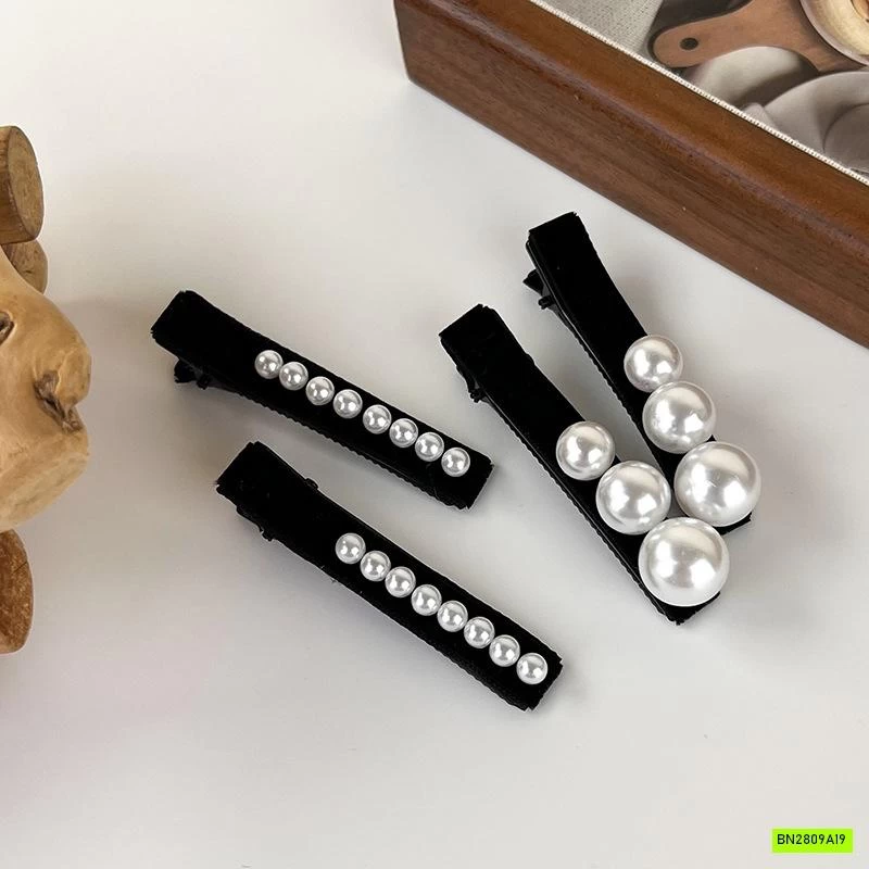 SÉT 5 KẸP TÓC GẮN NGỌC TRAI