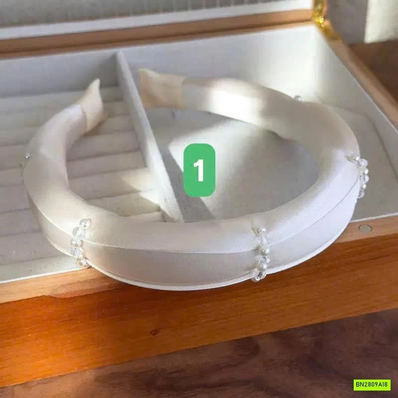 BỜM ĐÍNH NGỌC CHO NỮ