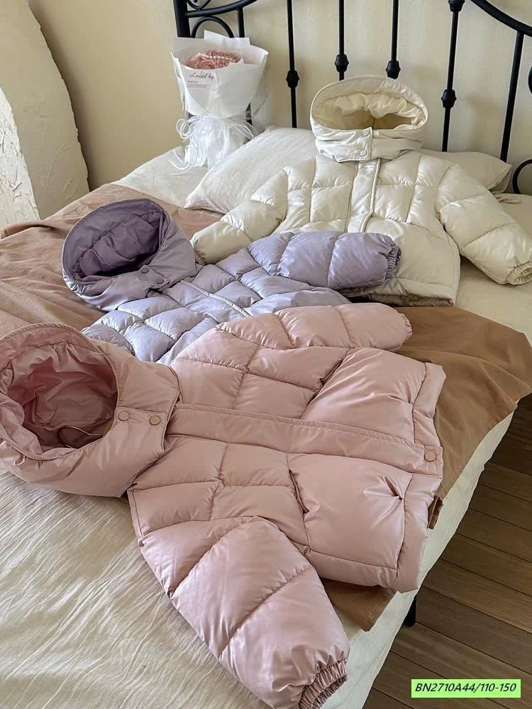 KHOÁC PHAO BÉO LIỀN MŨ SALE