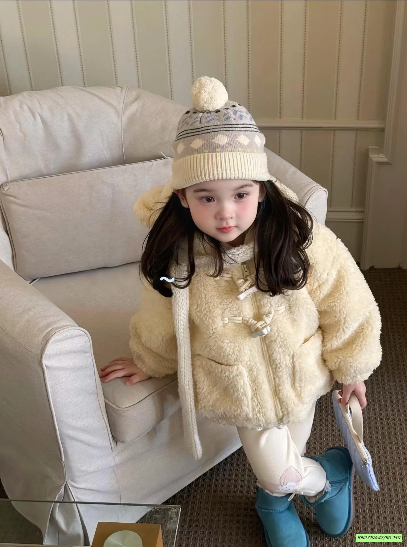 KHOÁC VÀNG LÔNG CỪU LÓT NHUNG