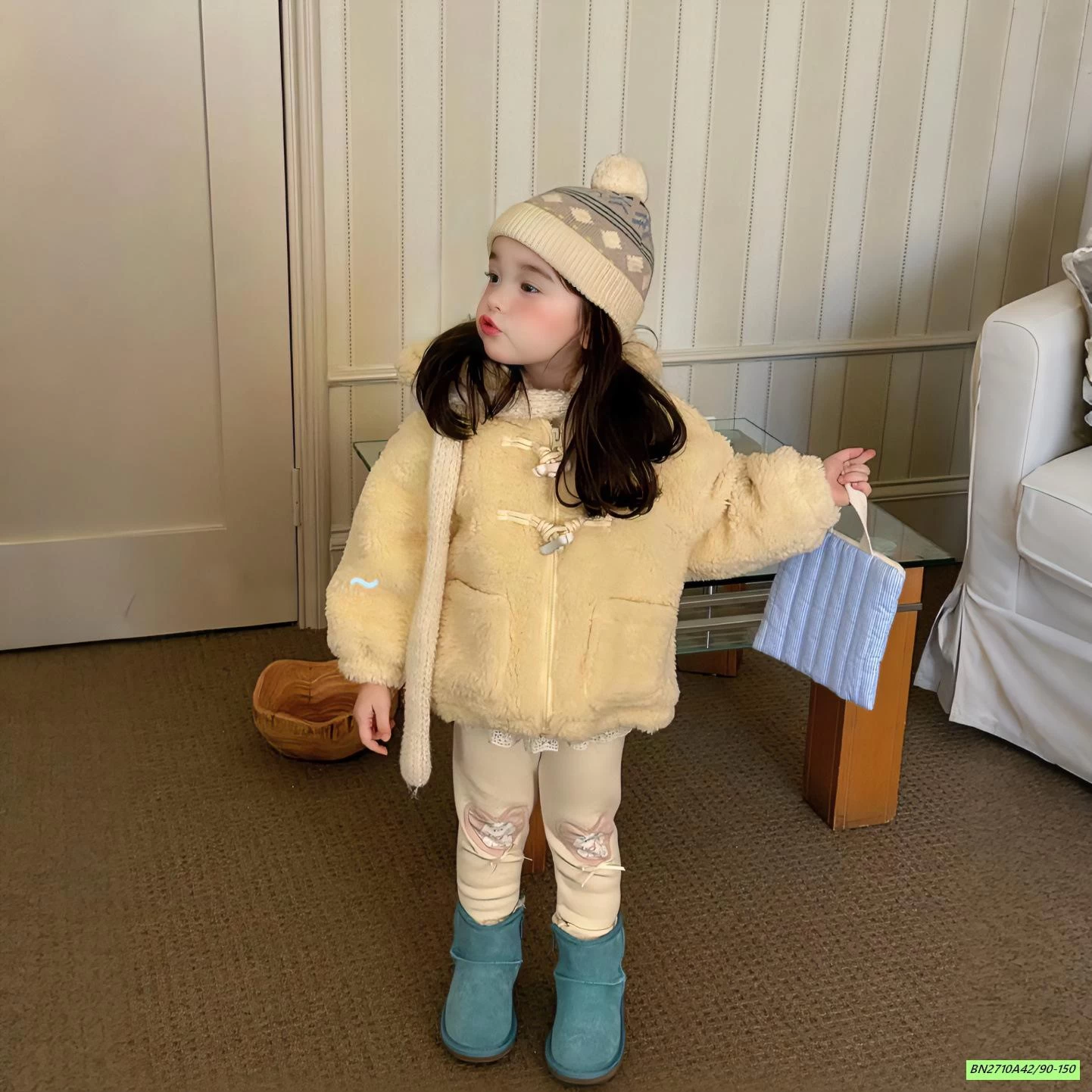 KHOÁC VÀNG LÔNG CỪU LÓT NHUNG