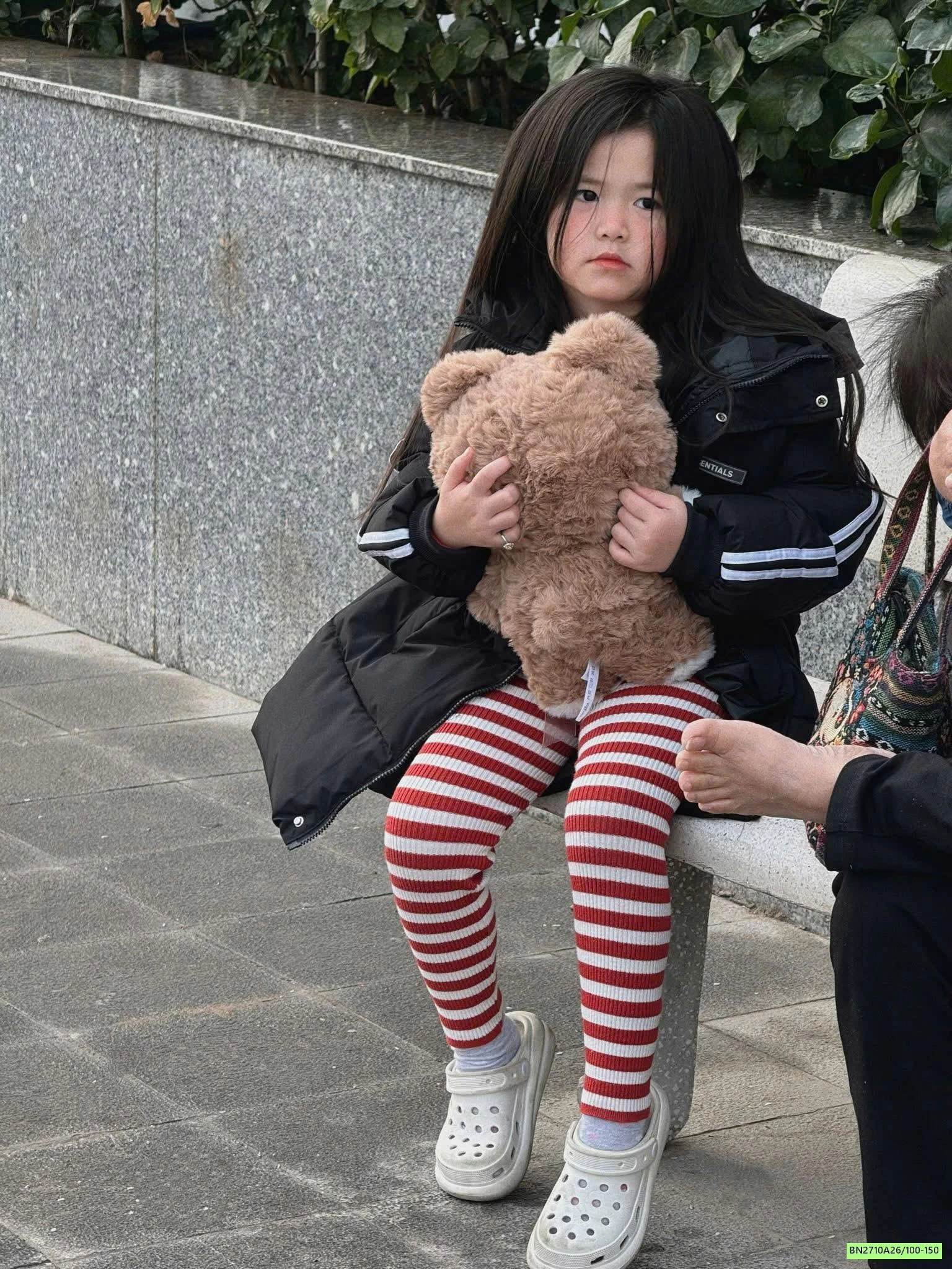 KHOÁC PHAO DÁNG DÀI SỌC BÊN