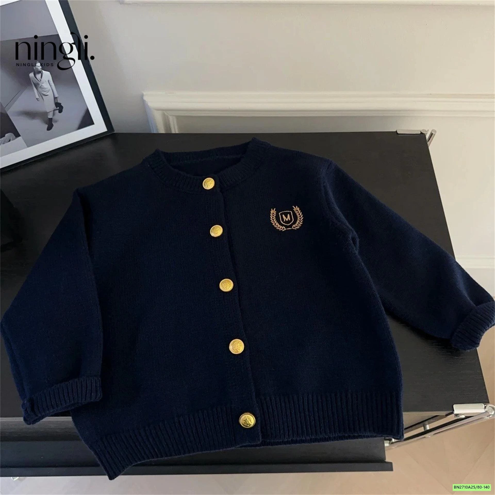 CARDIGAN LEN THAN THÊU LOGO