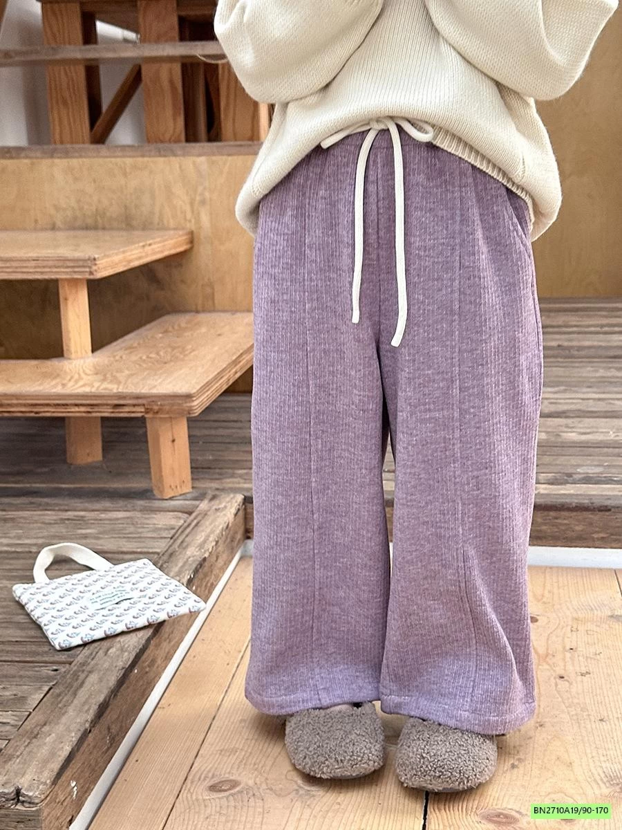 QUẦN NHUNG SUÔNG GÂN TRƯỚC 24Y072 AMBB