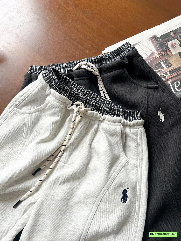 QUẦN NỈ SUÔNG LOGO CẠP CARO 25G064 AMBB