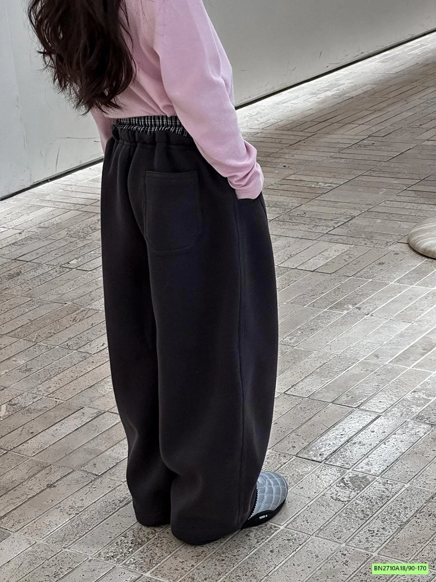 QUẦN NỈ SUÔNG LOGO CẠP CARO 25G064 AMBB