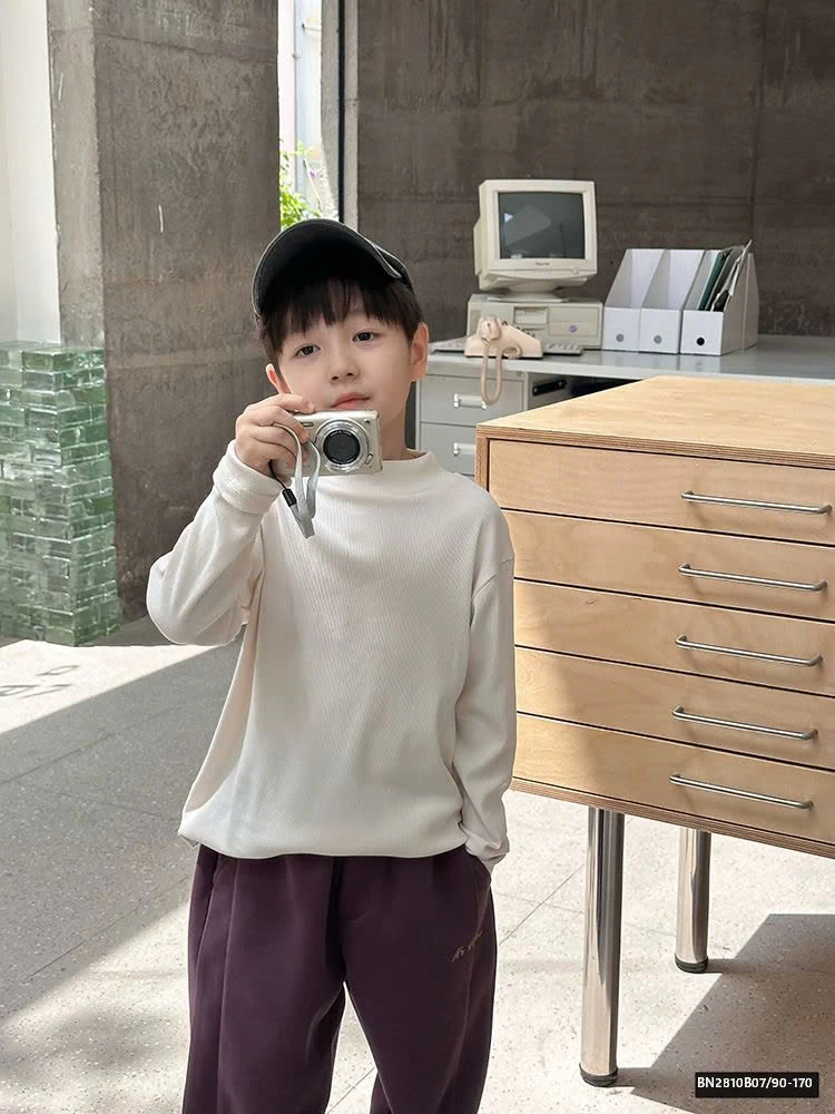 ÁO GIỮ NHIỆT TRƠN MÀU AMBB  24Y101