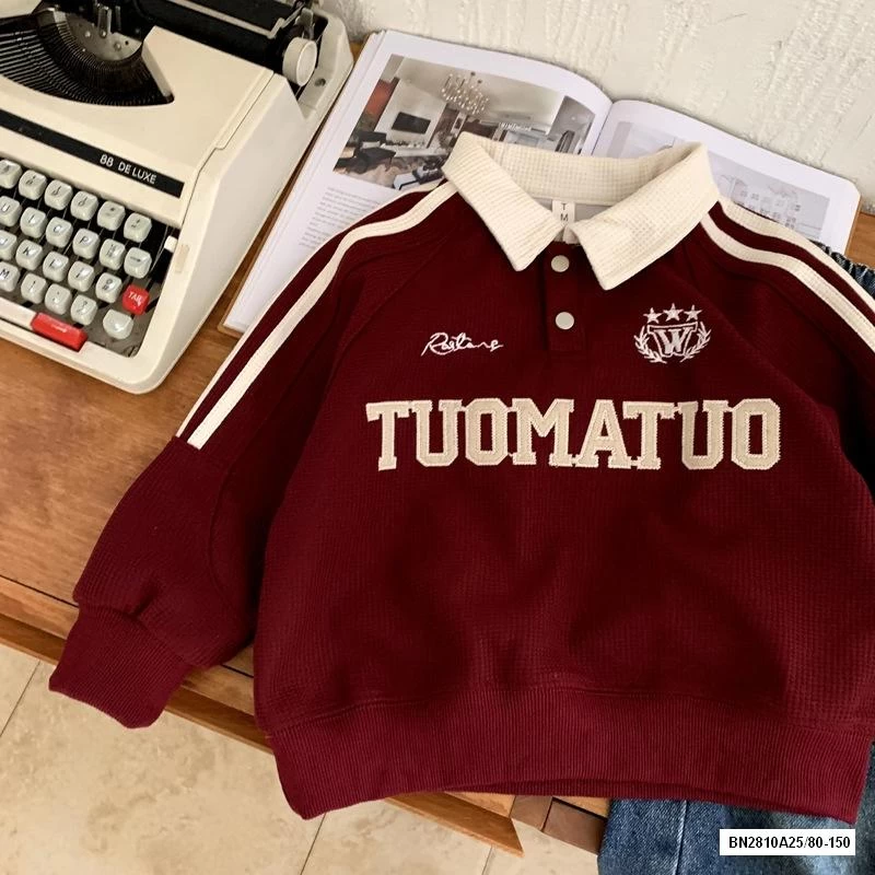 ÁO NỈ ĐỎ IN CHỮ PHỐI CỔ TRẮNG