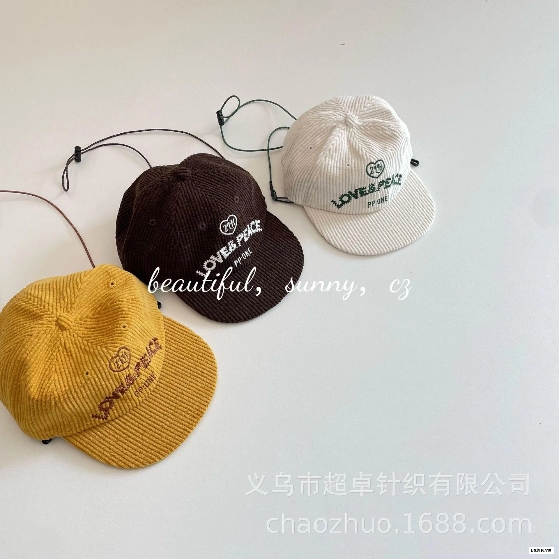 MŨ KẾT NHUNG THÊU CHỮ TÁN RỘNG