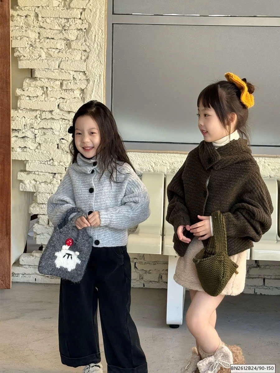 ÁO LEN THỜI TRANG ĐÓNG CÚC