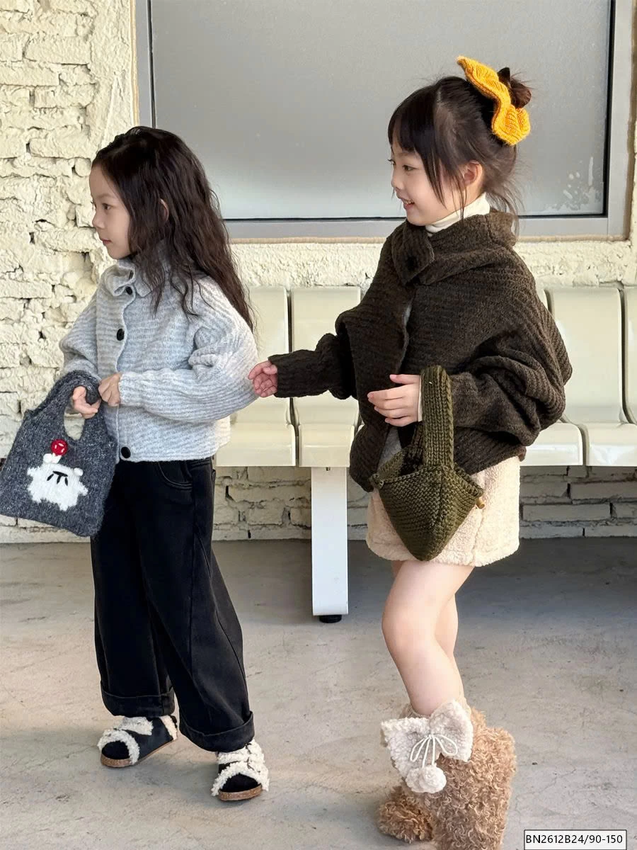 ÁO LEN THỜI TRANG ĐÓNG CÚC