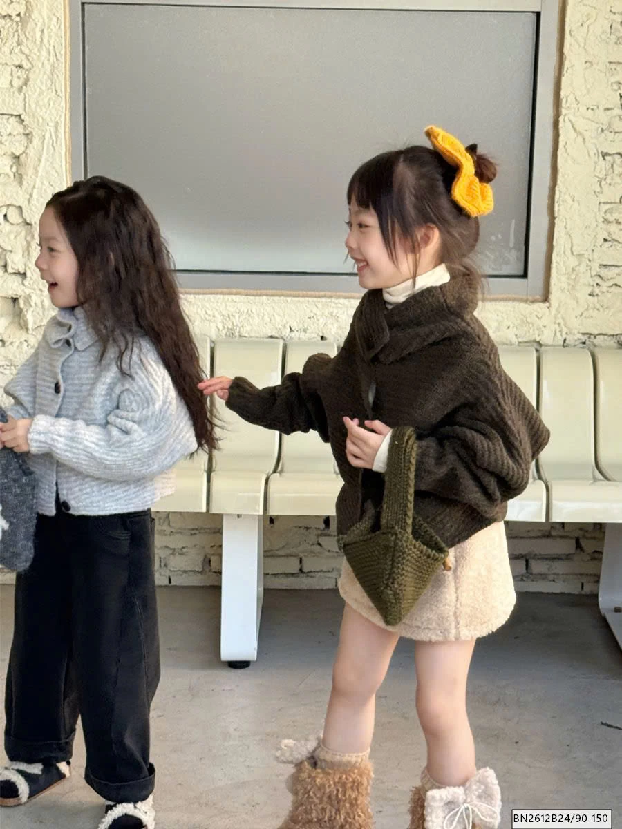 ÁO LEN THỜI TRANG ĐÓNG CÚC