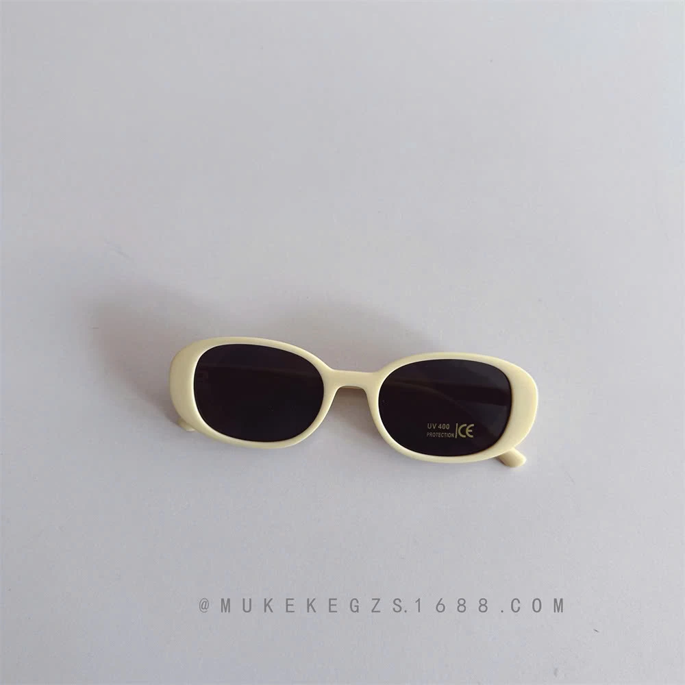 KÍNH THỜI TRANG MẮT TRÒN