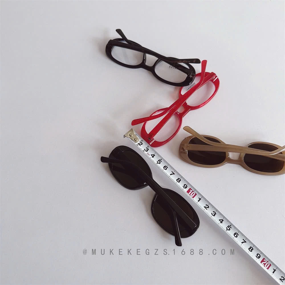 KÍNH THỜI TRANG MẮT TRÒN