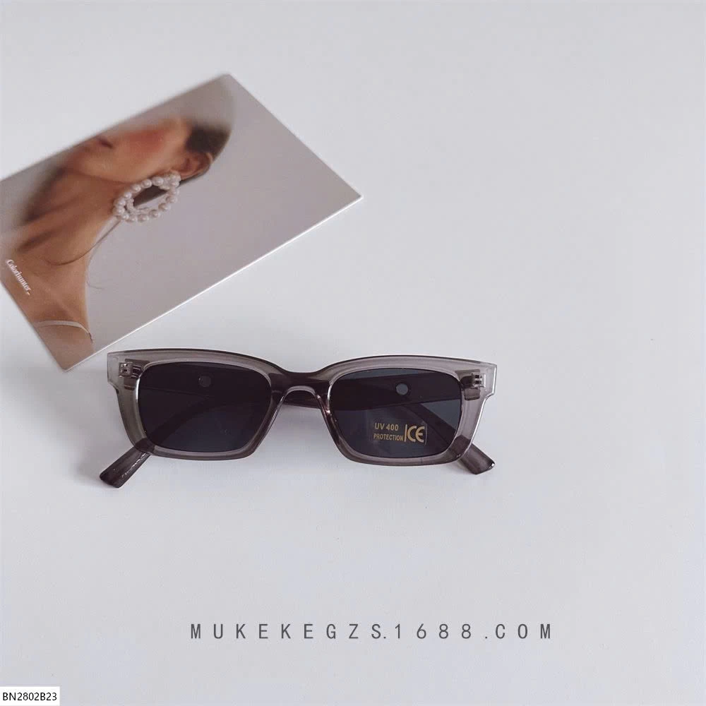 KÍNH THỜI TRANG MẮT CHỮ NHẬT