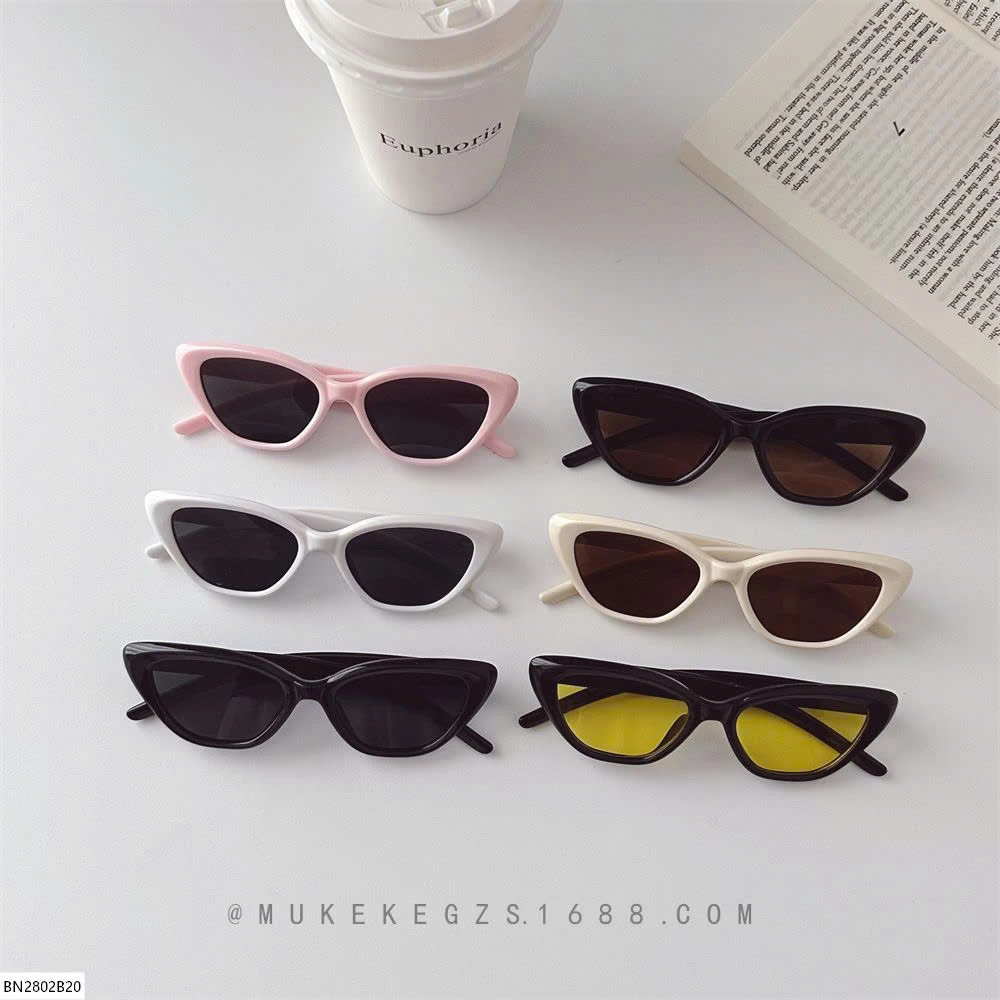 KÍNH THỜI TRANG MẮT NHỌN