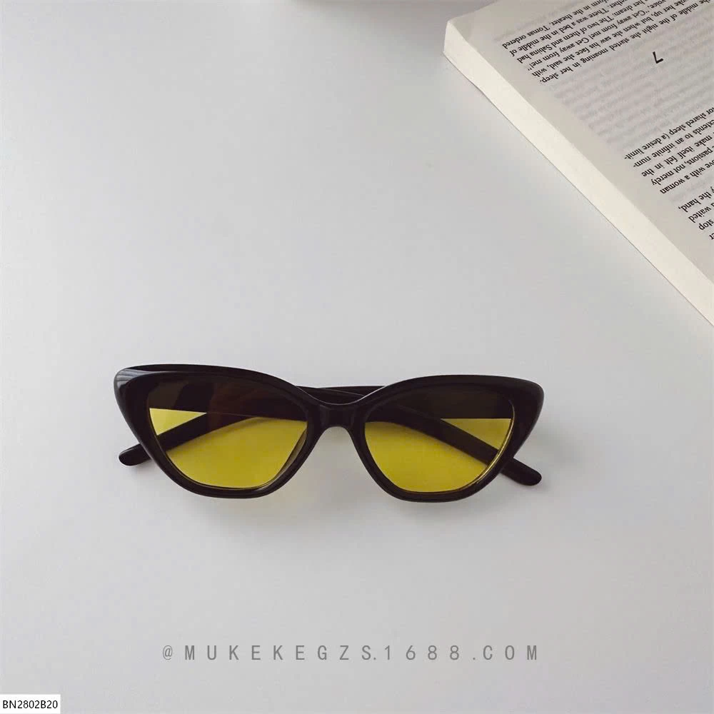 KÍNH THỜI TRANG MẮT NHỌN