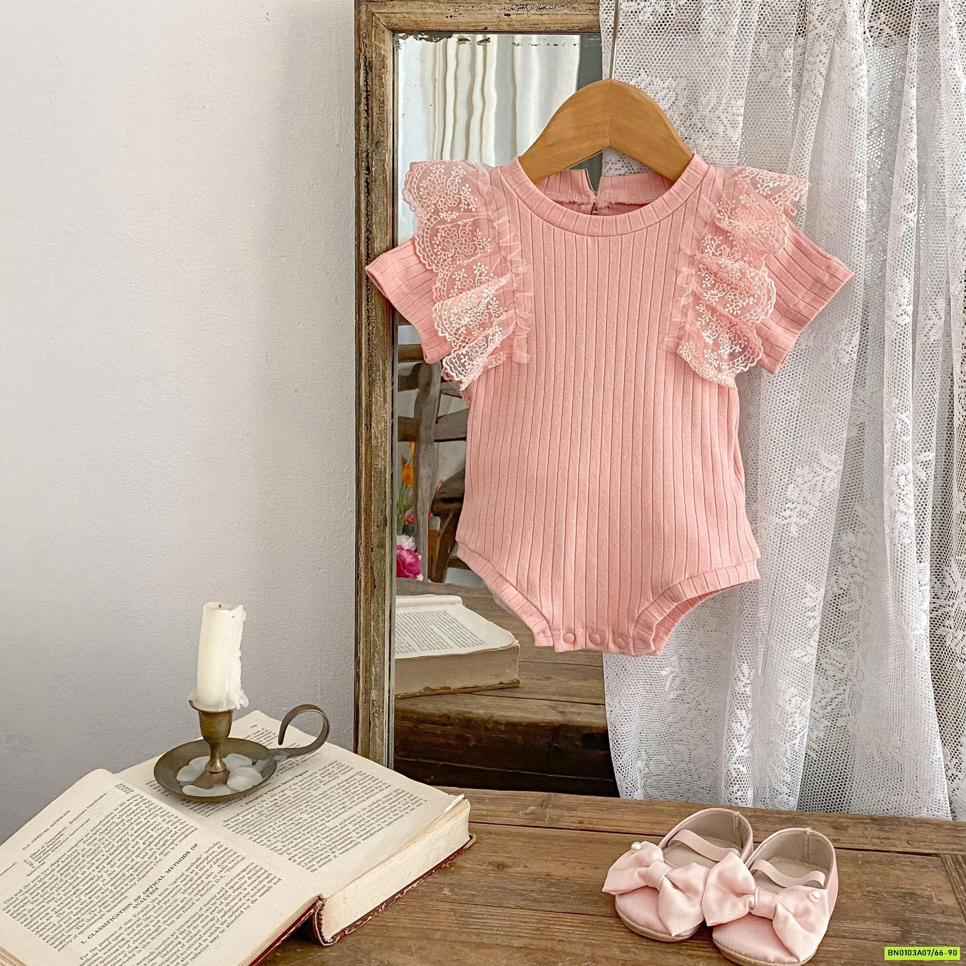 BODY GÂN HỒNG PHỐI REN ENGEPAPA