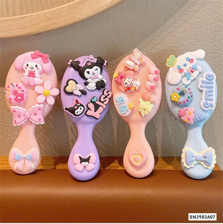 LƯỢC GẮN STICKER KUTE